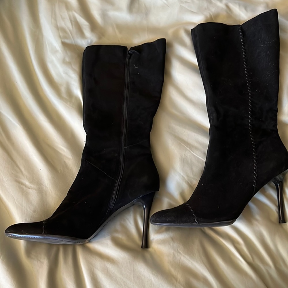 Size 11 b - just like new worn only one time a few hours